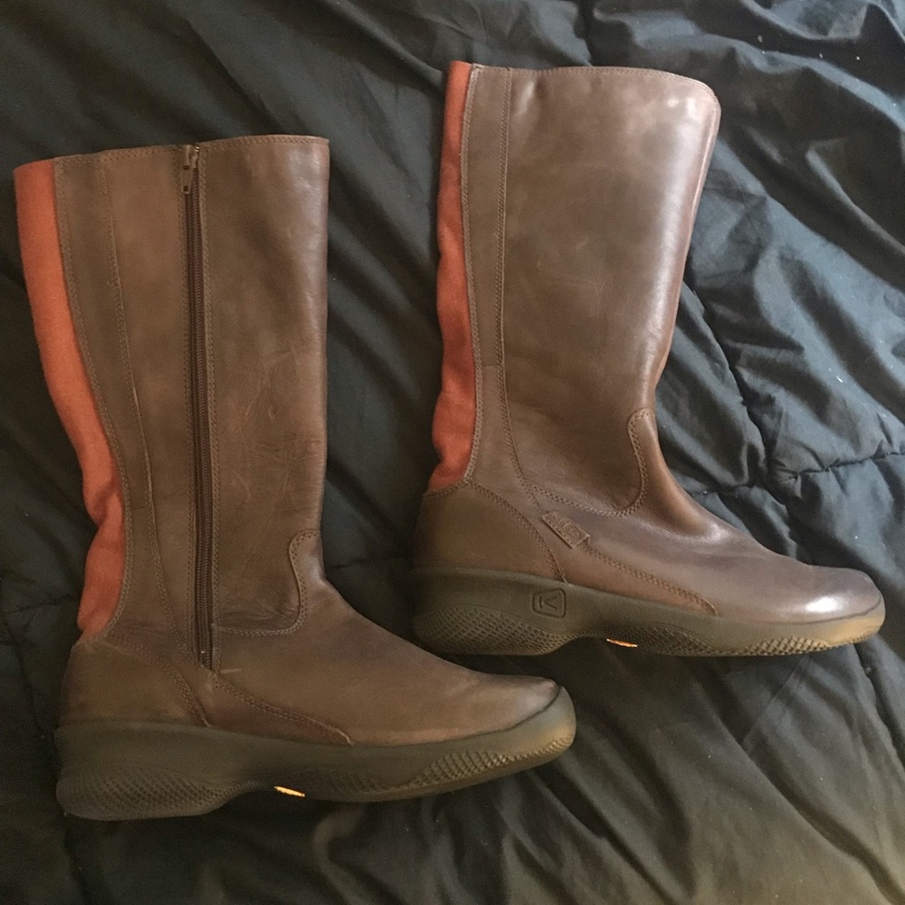 Keen riding boots